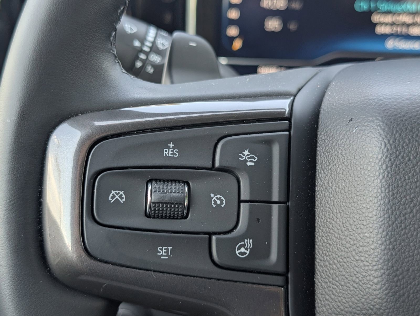 Used 2023 Chevrolet Silverado 1500 High Country w/ Technology Package AWD/4WD image 18