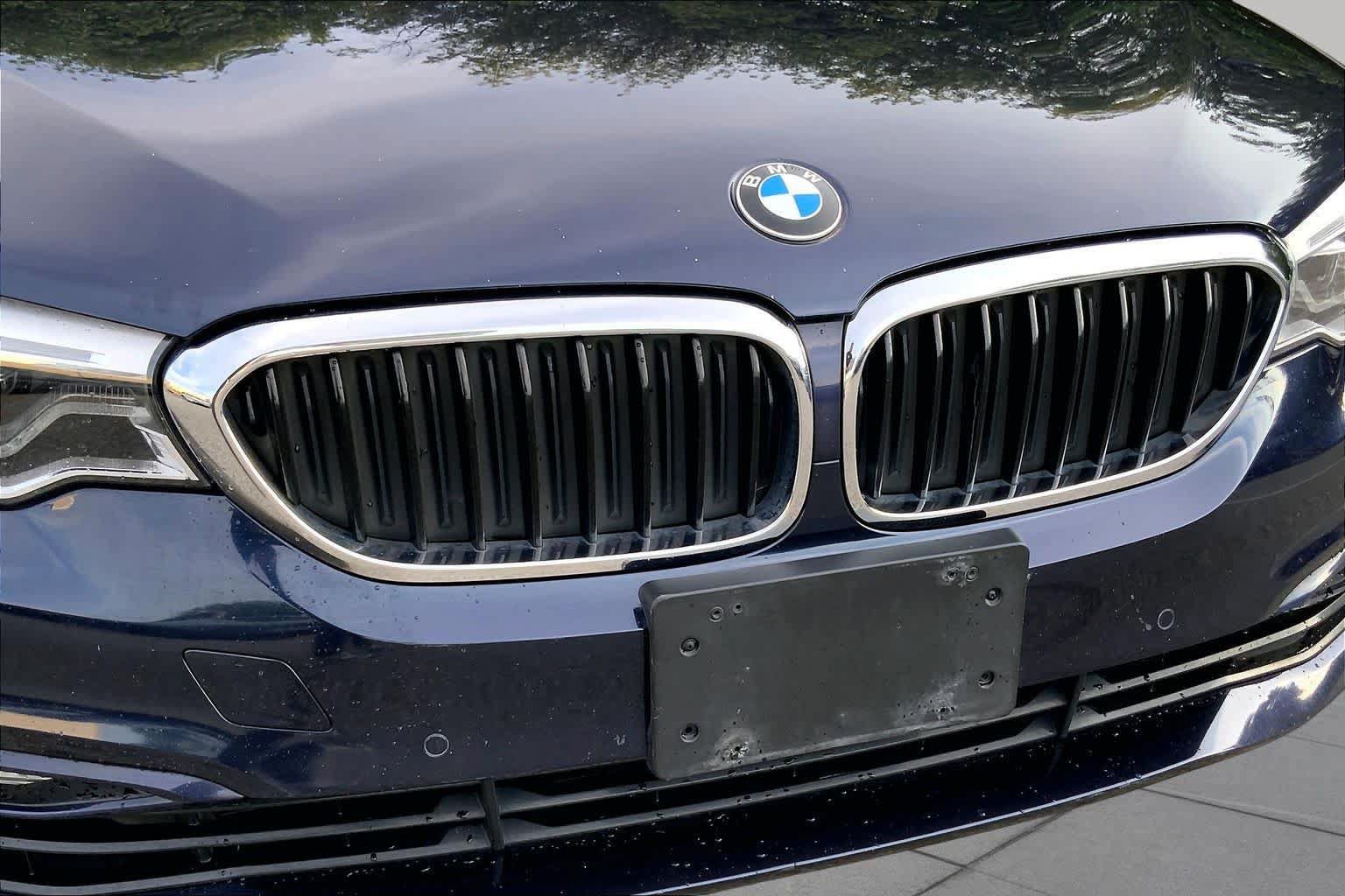 Used 2017 BMW 540i xDrive AWD/4WD image 32