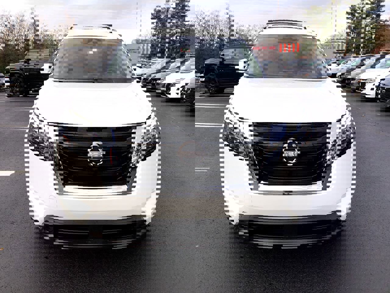 New 2025 Nissan Pathfinder SV image 16