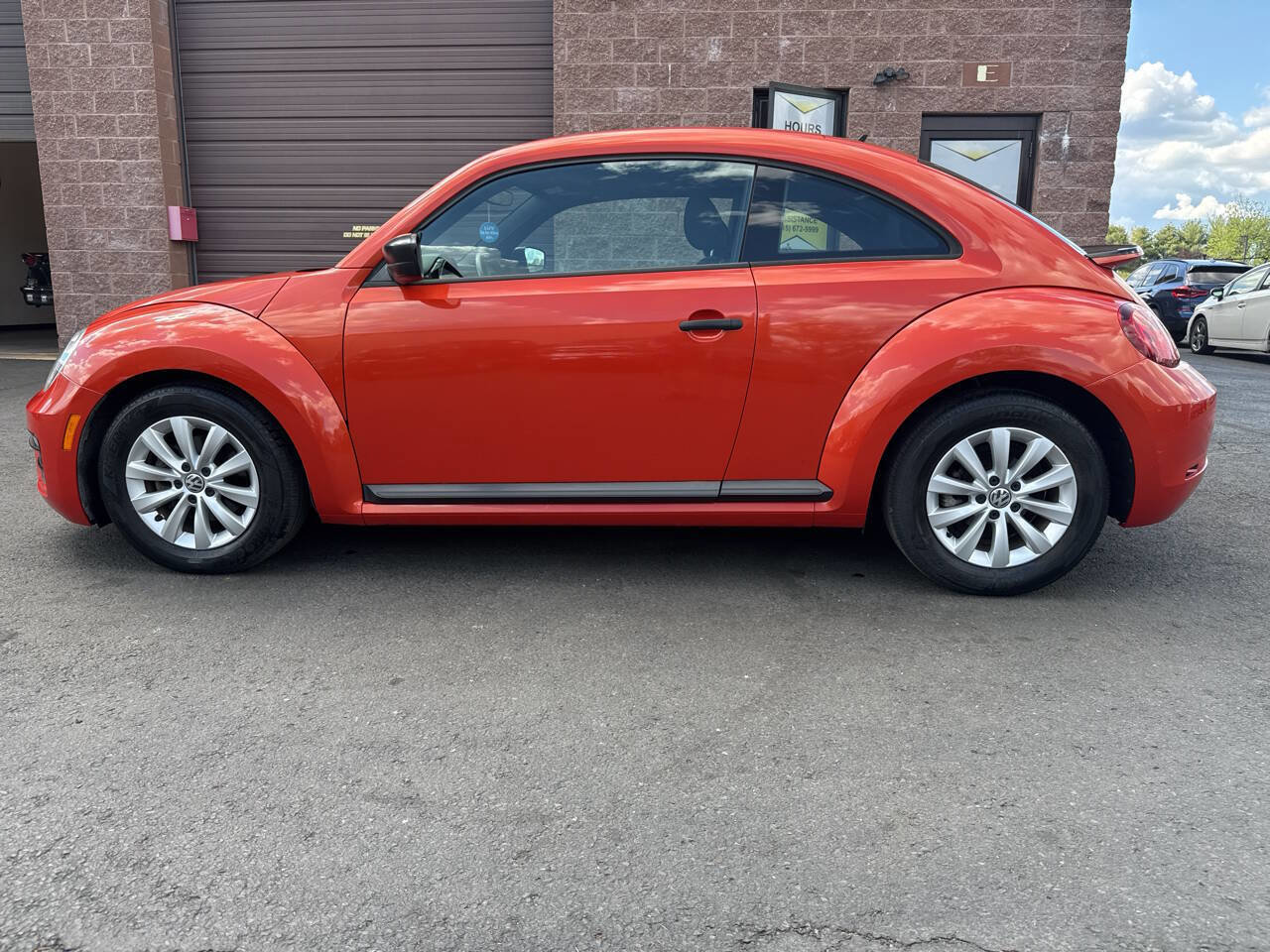 Used 2017 Volkswagen Beetle 1.8T Classic FWD image 21