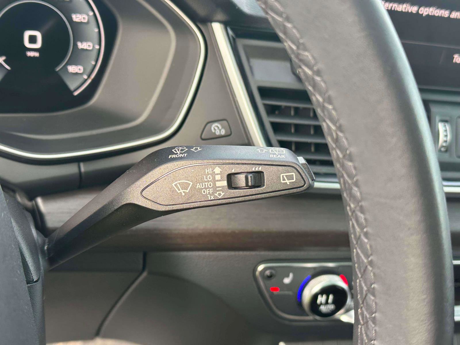 Used 2024 Audi Q5 e Premium Plus image 25