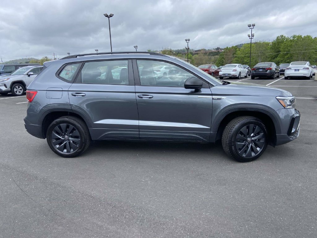 Used 2023 Volkswagen Taos S w/ IQ Drive S Package FWD image 2