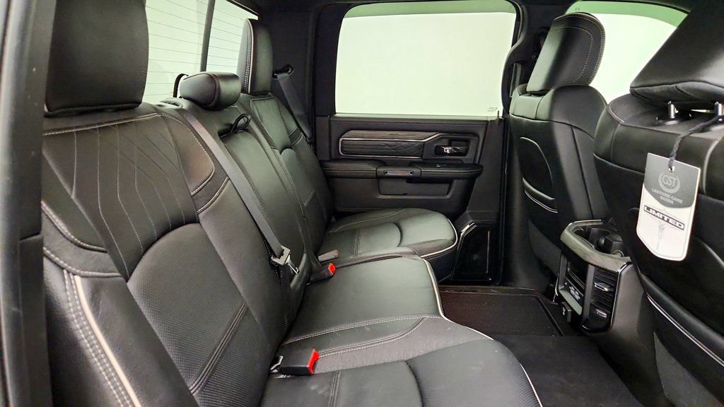 Used 2025 RAM 2500 Limited AWD/4WD image 24