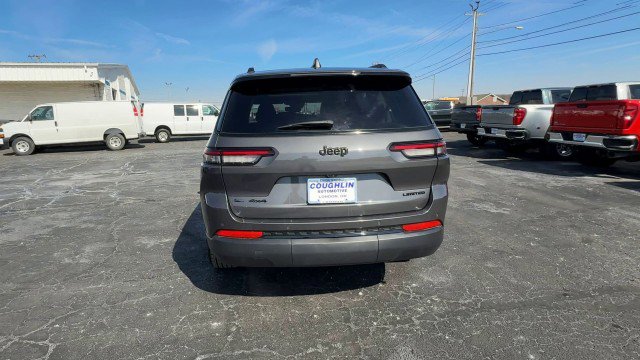 Used 2022 Jeep Grand Cherokee L Limited w/ Black Appearance Package image 7