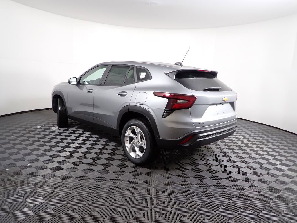 New 2026 Chevrolet Trax LS image 8