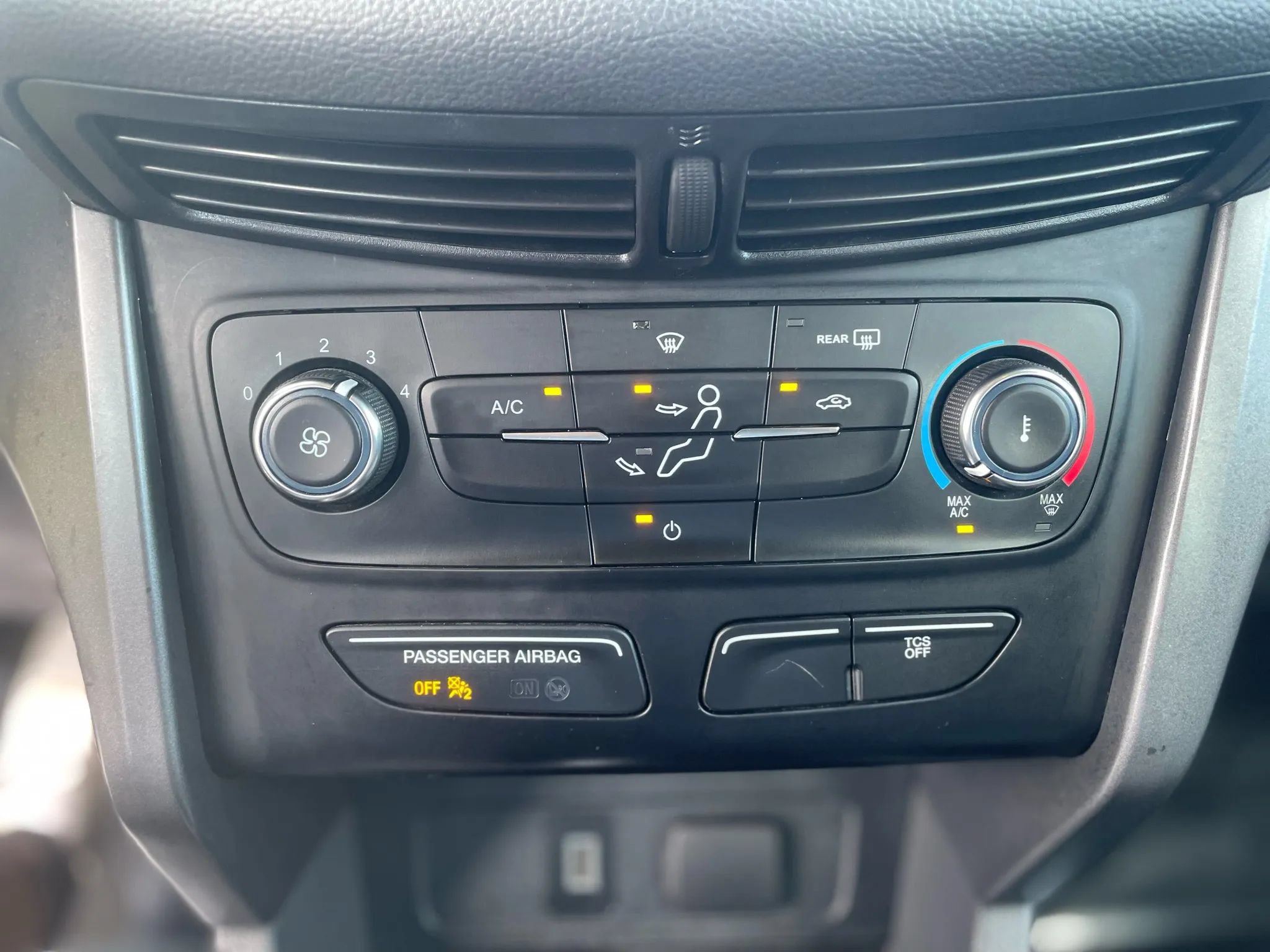 Used 2017 Ford Escape S FWD image 23