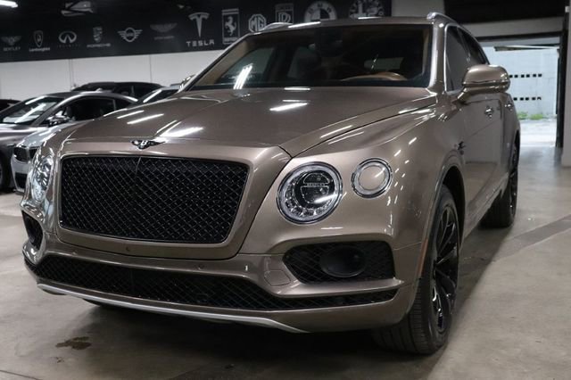 Used 2017 Bentley Bentayga AWD/4WD video 1