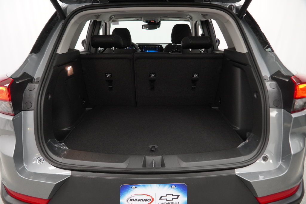 New 2026 Chevrolet TrailBlazer LT w/ Convenience Package FWD image 33