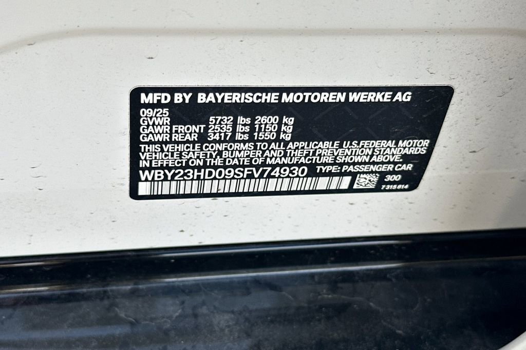 Used 2025 BMW i4 eDrive40 w/ M Sport Package image 34