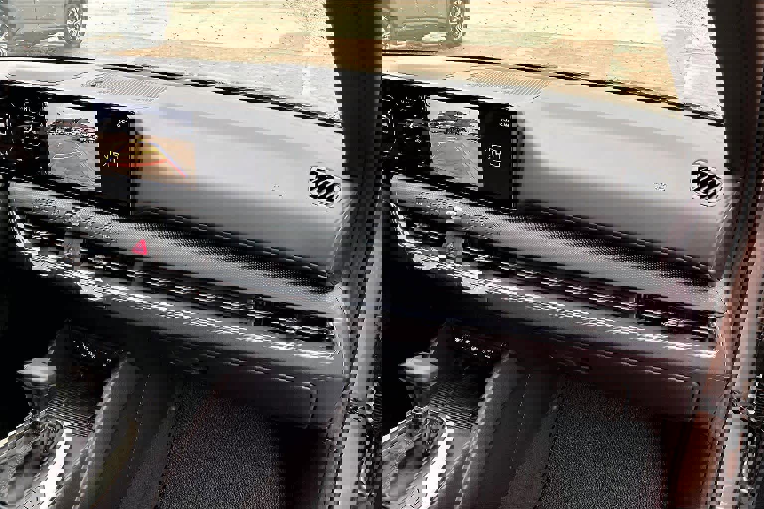 Used 2025 Kia K4 GT-Line w/ GT-Line Premium Package image 18