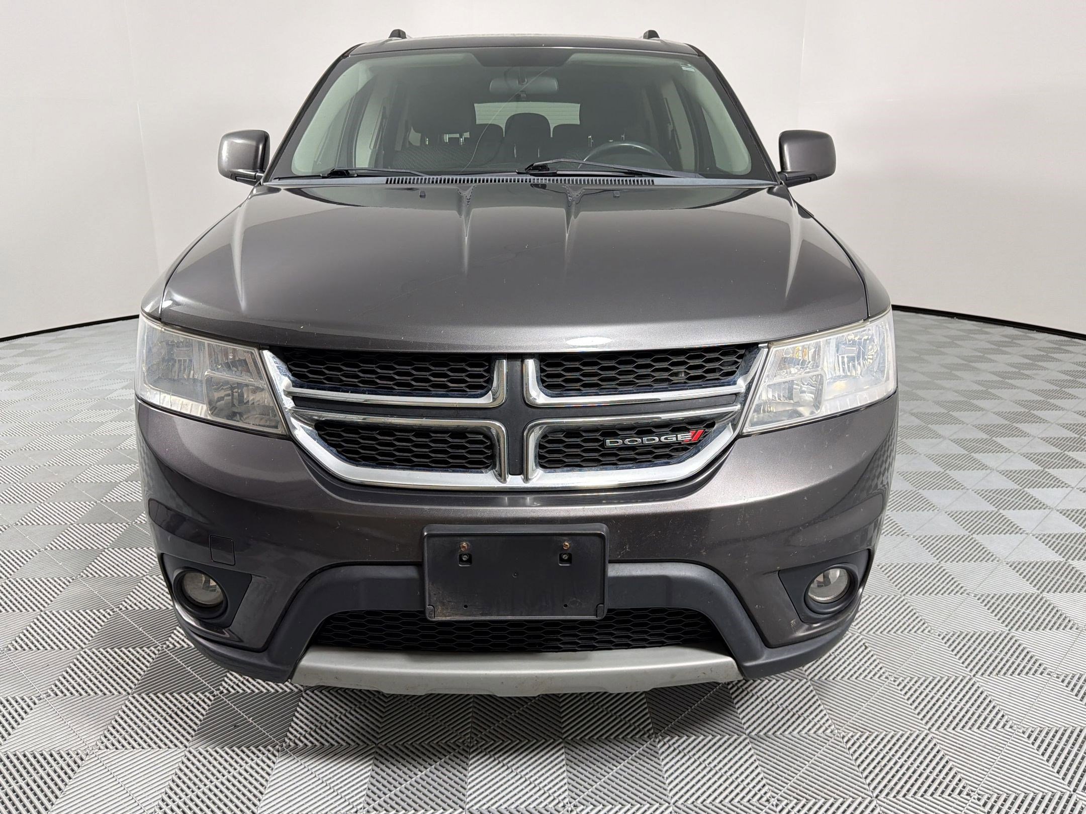 Used 2017 Dodge Journey SXT w/ Chrome Appearance Group FWD image 6