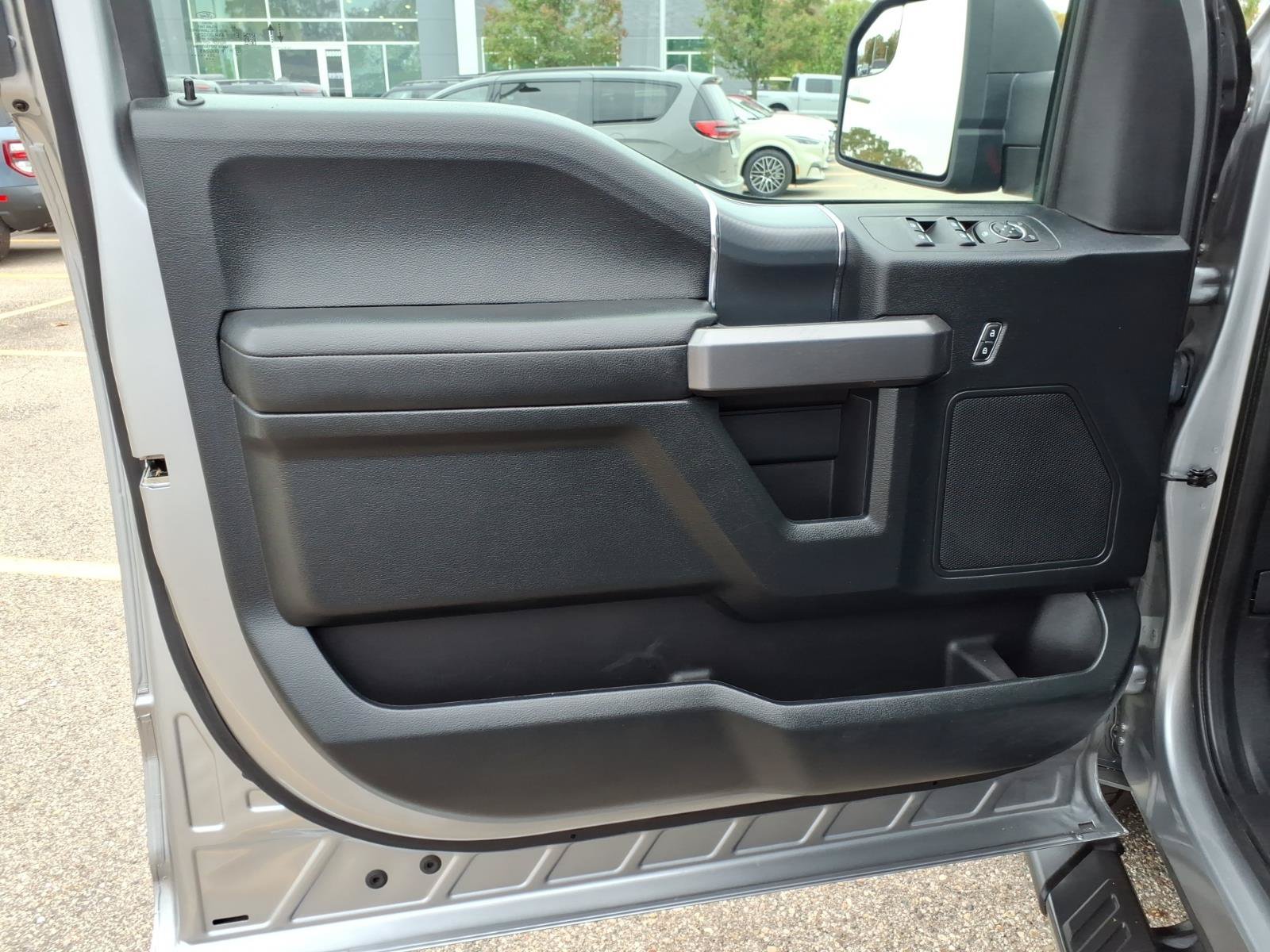 Used 2020 Ford F150 XLT w/ Equipment Group 302A Luxury AWD/4WD image 13