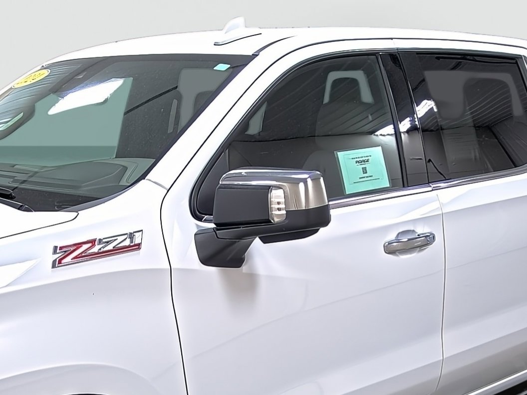 Used 2024 Chevrolet Silverado 1500 LTZ w/ Z71 Off-Road Package image 8