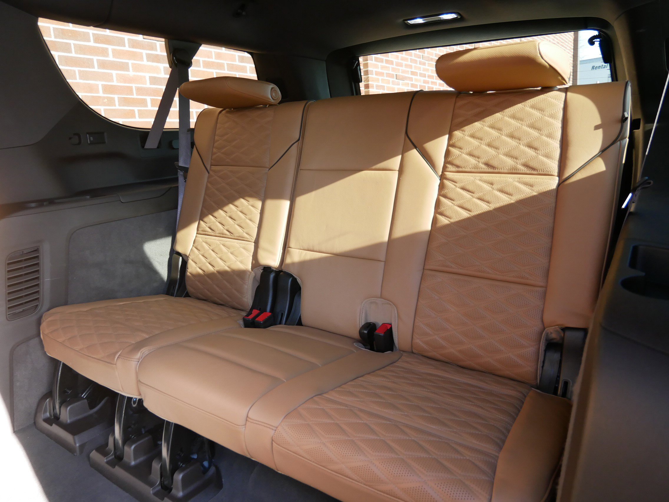 Used 2023 Cadillac Escalade ESV Premium Luxury image 11