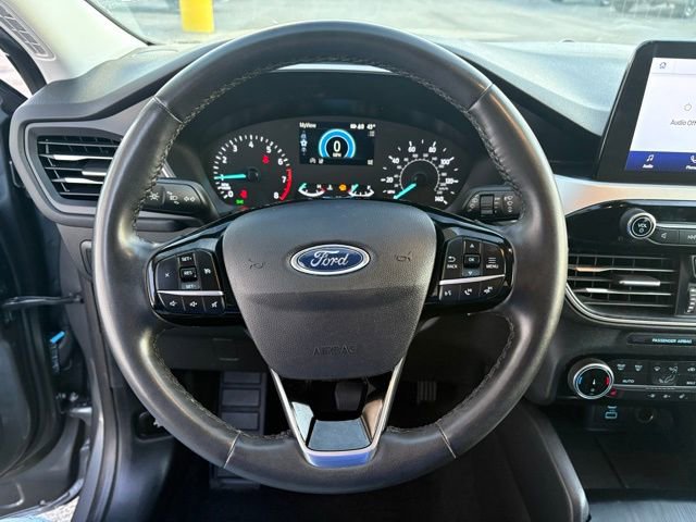 Used 2022 Ford Escape SEL image 5