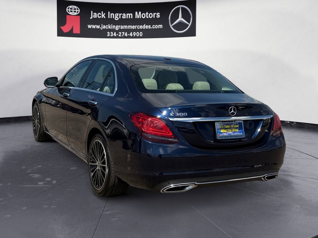 Used 2021 Mercedes-Benz C 300 Sedan image 3