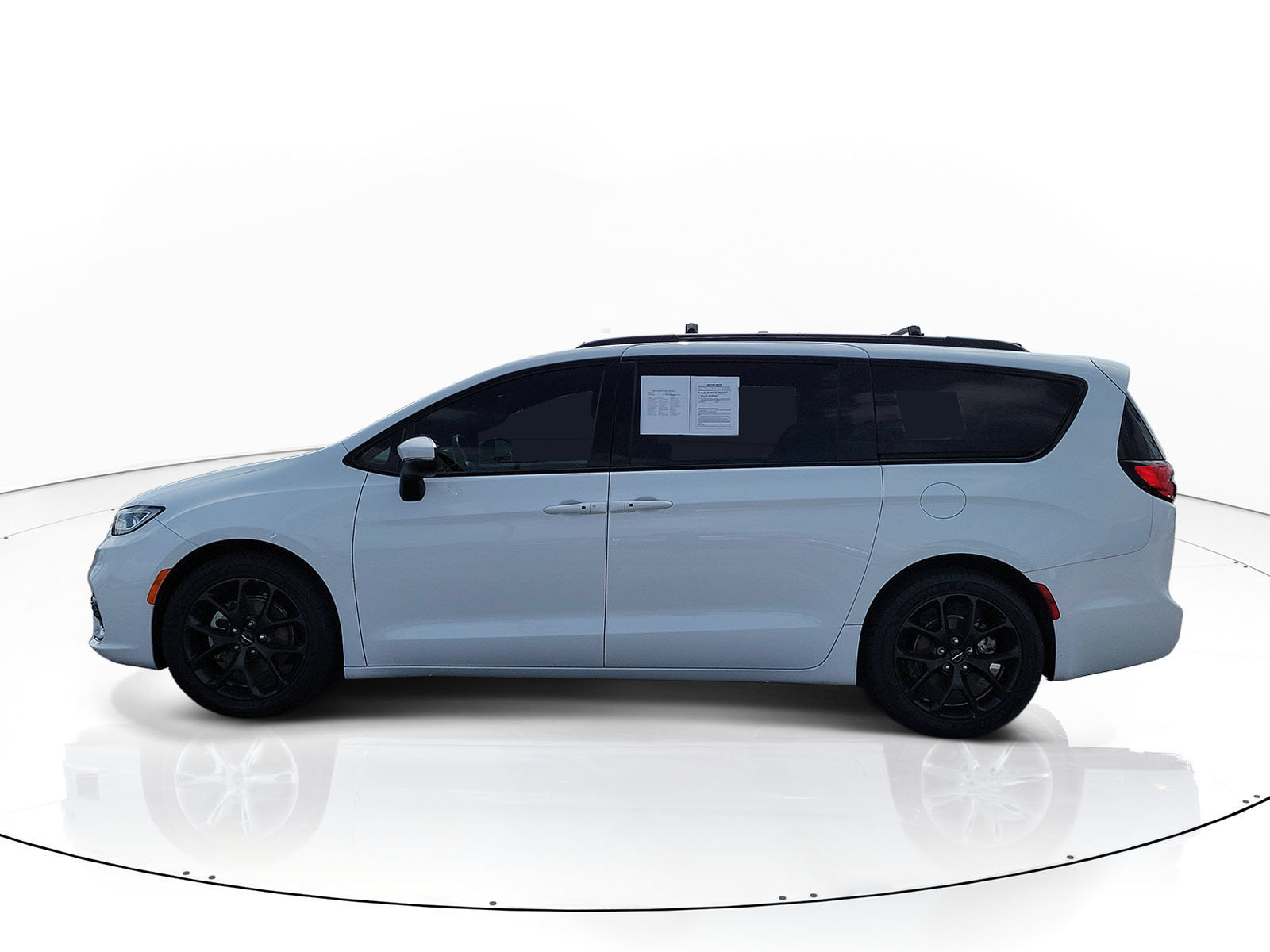Certified 2023 Chrysler Pacifica Touring-L w/ S Appearance Package FWD image 4