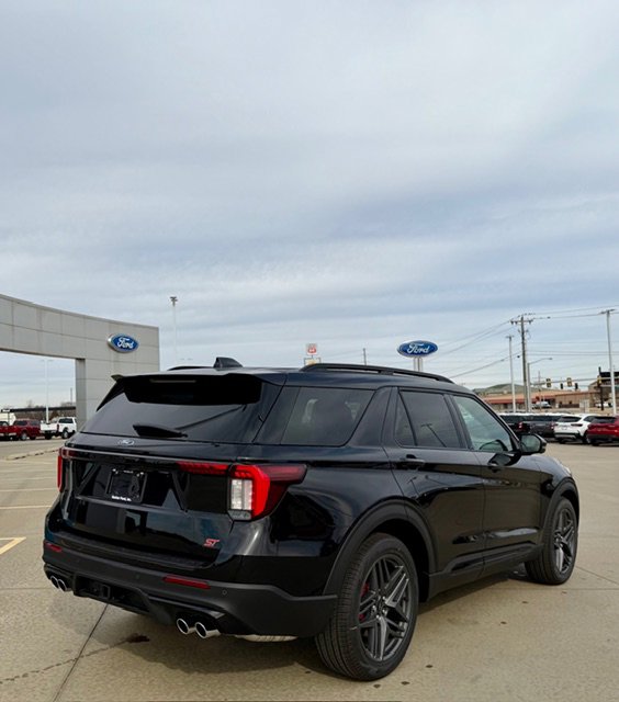 New 2026 Ford Explorer ST w/ Sun And Sound Package image 4