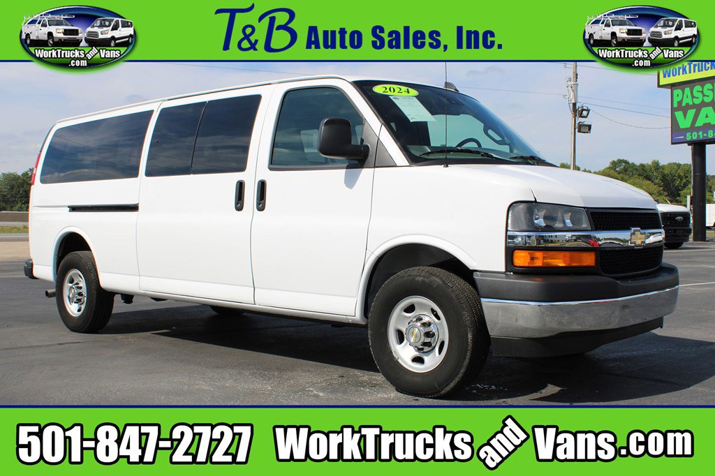 Used 2024 Chevrolet Express 3500 LT w/ LT Preferred Equipment Group image 1