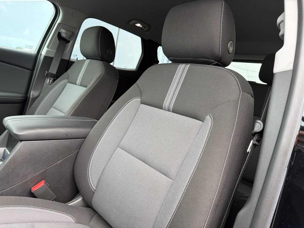 Used 2024 Chevrolet Blazer LT w/ Convenience Package FWD image 18