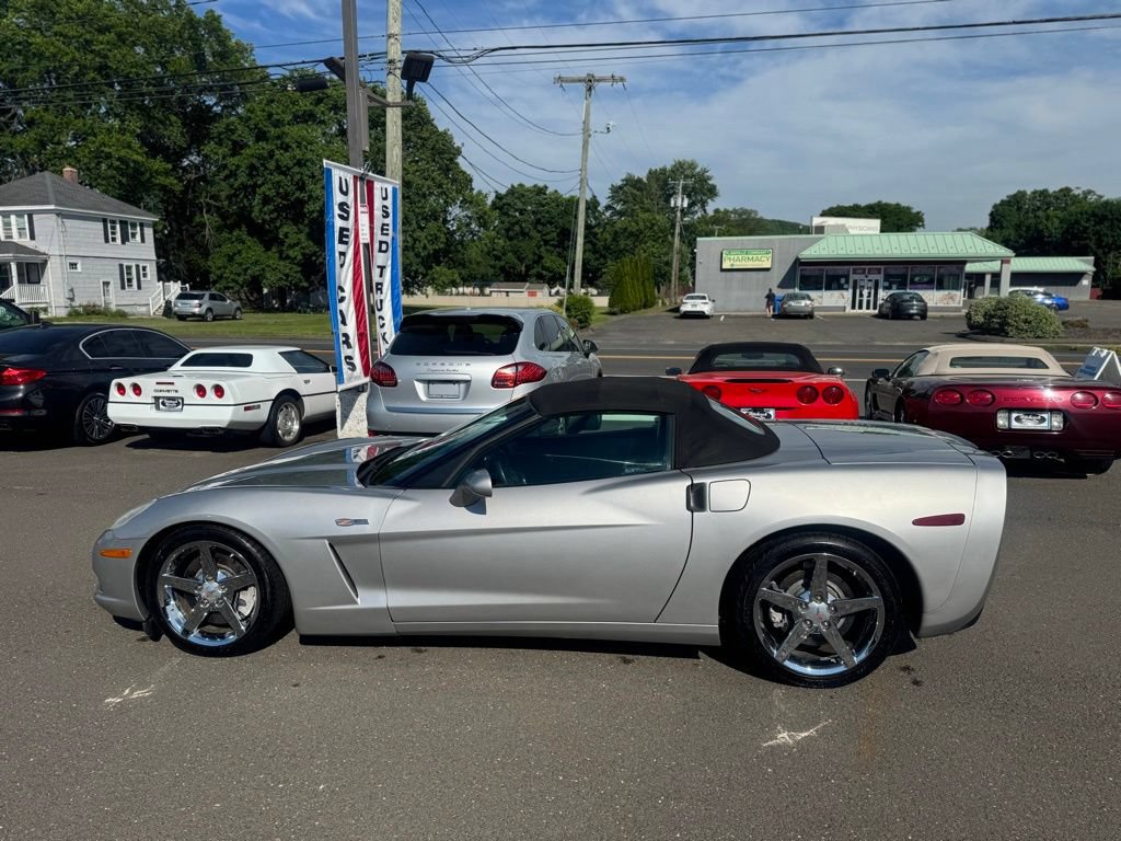 Used 2005 Chevrolet Corvette Convertible w/ Preferred Equipment Group RWD image 11