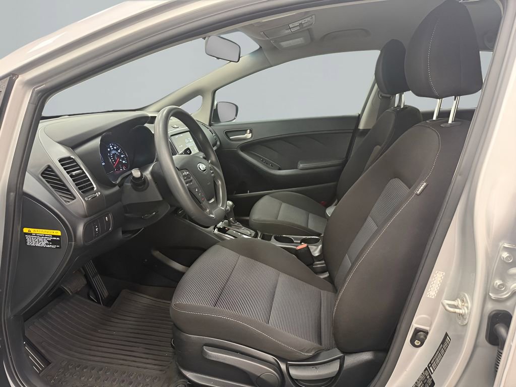 Used 2017 Kia Forte LX w/ LX Popular Plus Package FWD image 11