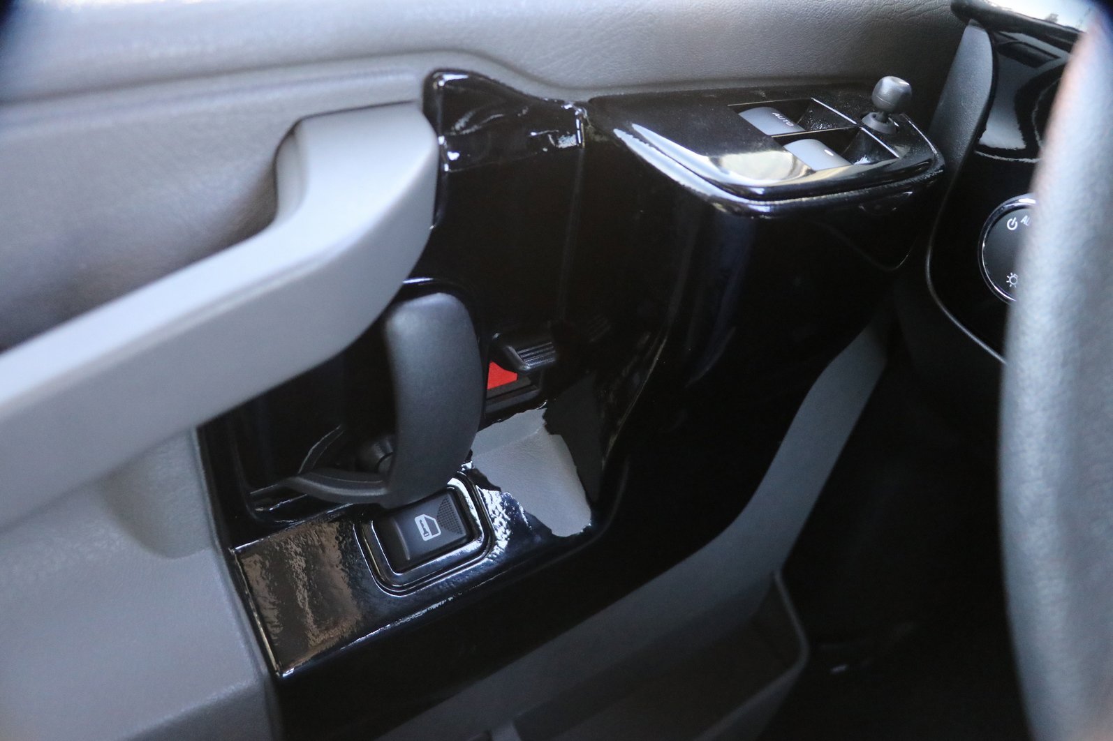 Used 2020 GMC Savana 2500 w/ Enhanced Convenience Package image 11