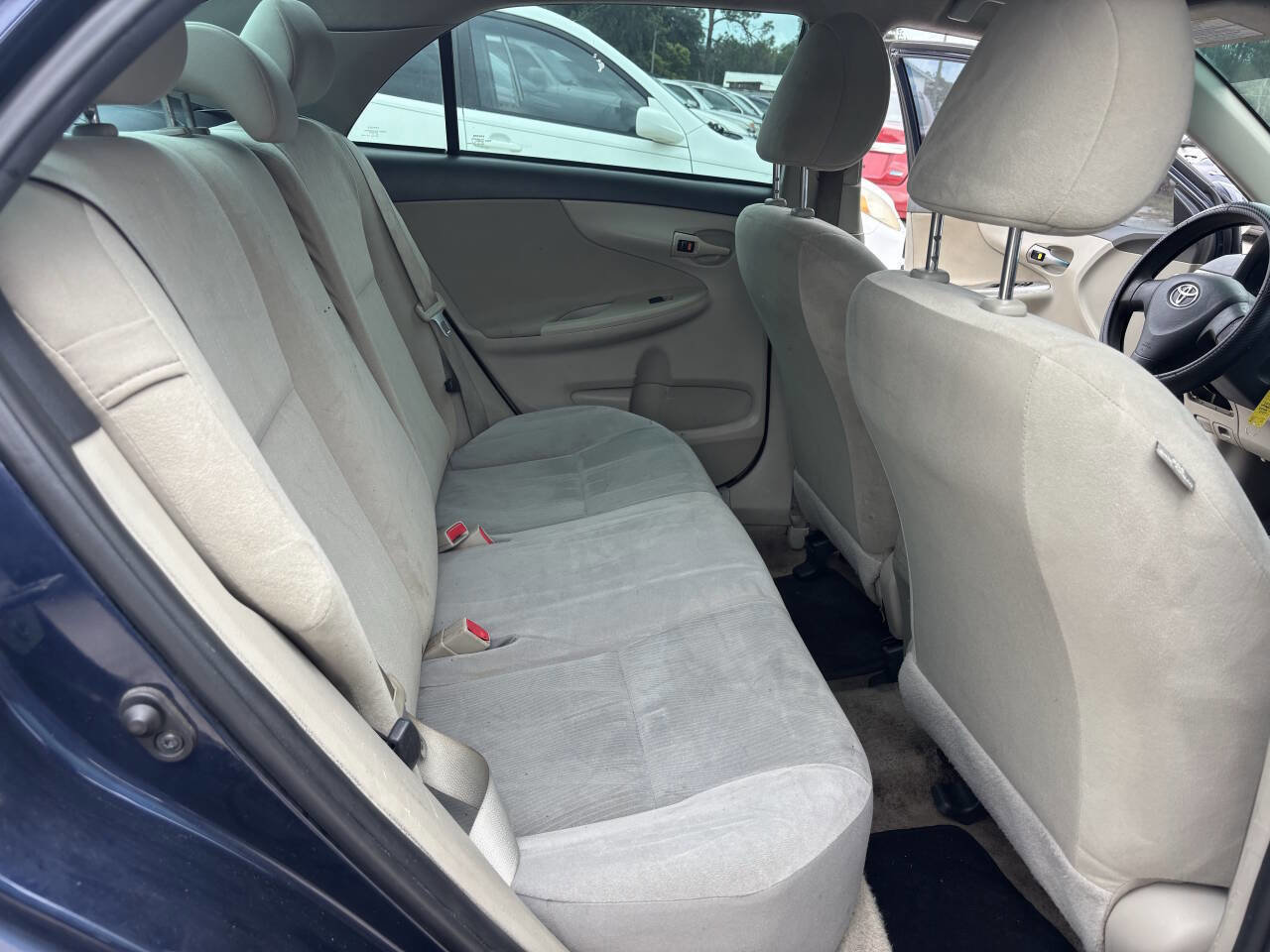 Used 2013 Toyota Corolla L FWD image 15