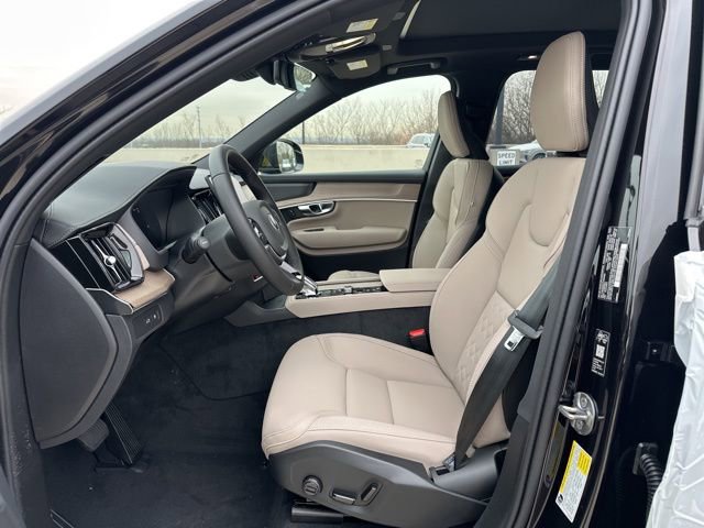 New 2026 Volvo XC90 T8 Plus w/ Protection Package Premier image 13