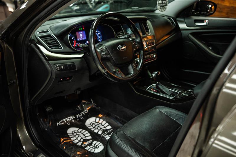 Used 2014 Kia Cadenza Premium image 8