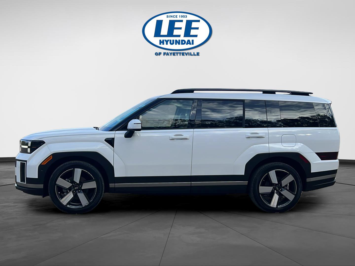 Certified 2025 Hyundai Santa Fe Limited image 3