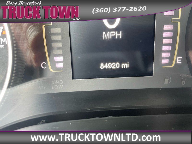 Used 2018 Jeep Cherokee Latitude Plus AWD/4WD image 25