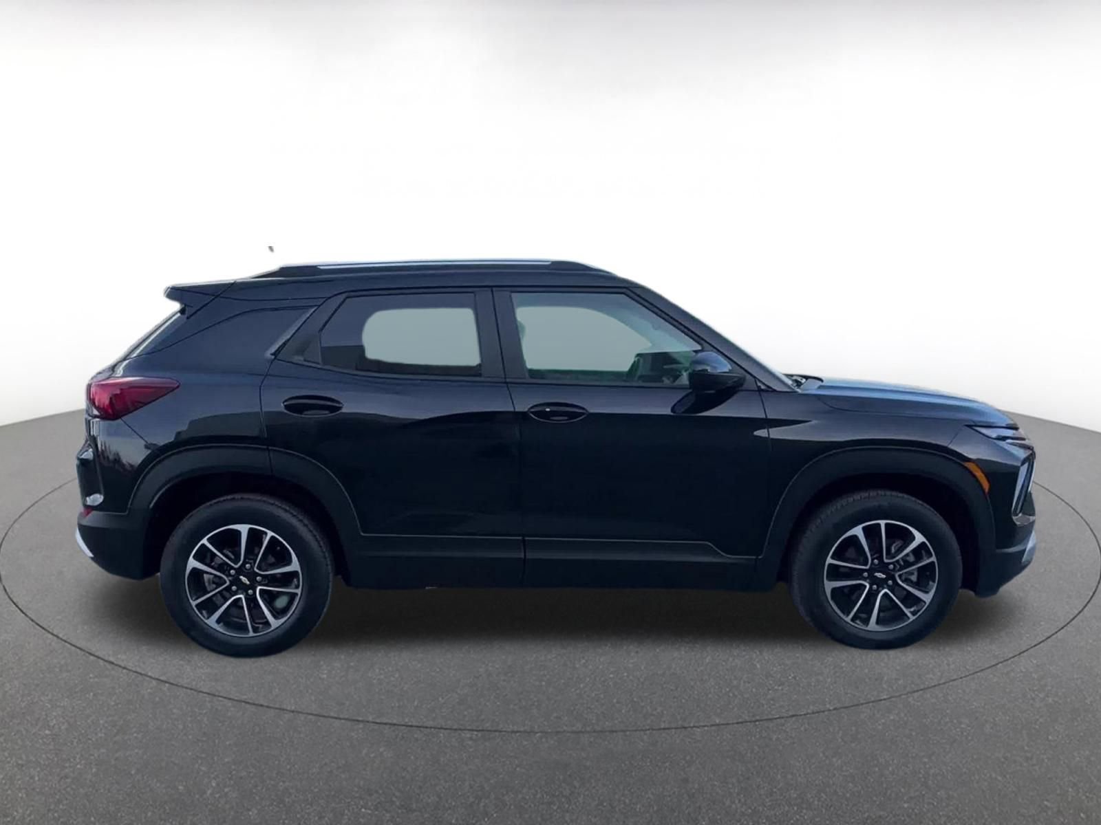 Used 2025 Chevrolet TrailBlazer LT image 16