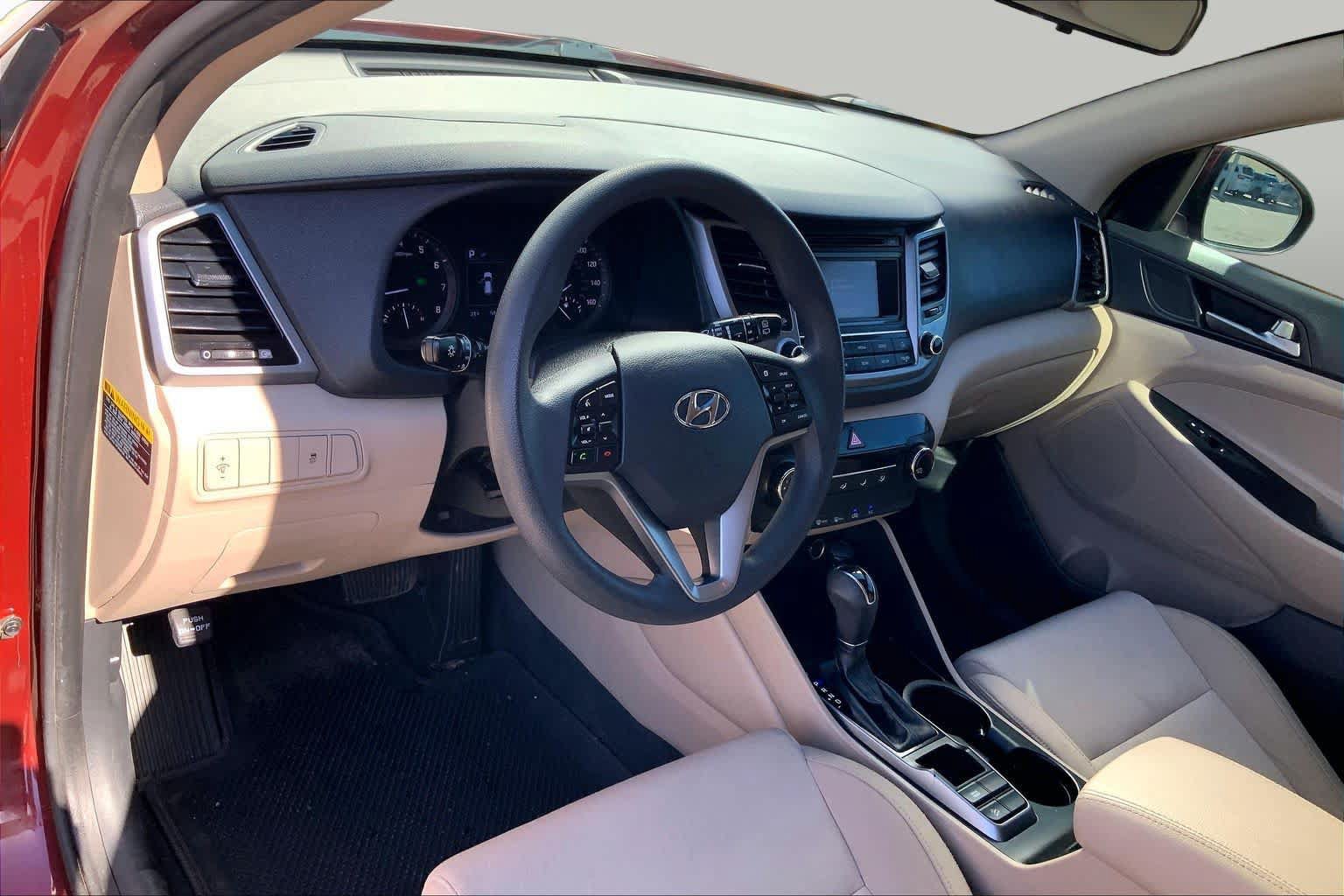 Used 2017 Hyundai Tucson SE w/ SE Popular Package 02 FWD image 18