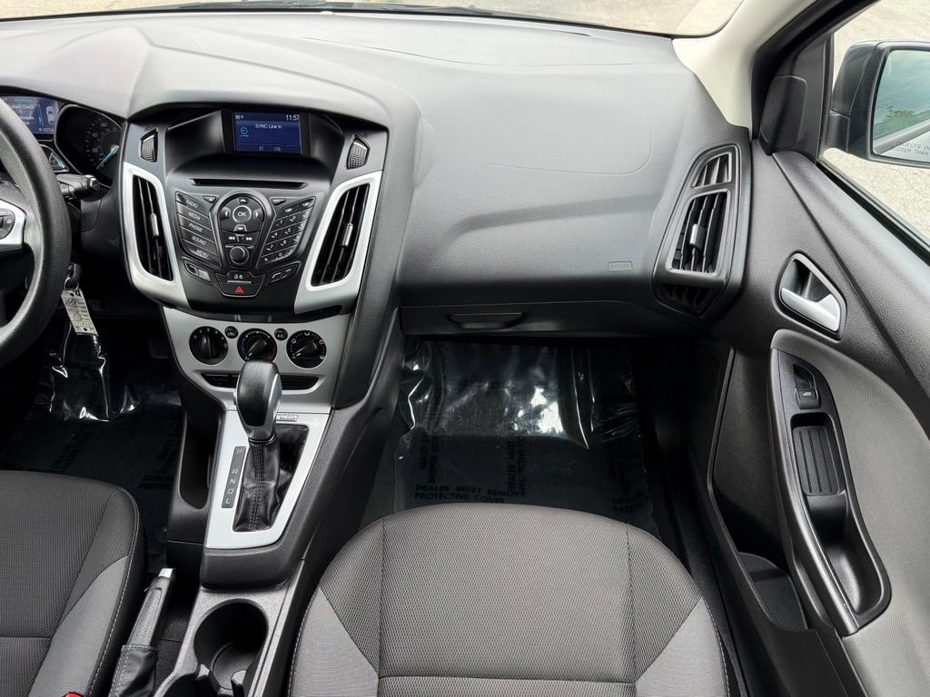 Used 2014 Ford Focus SE FWD image 20