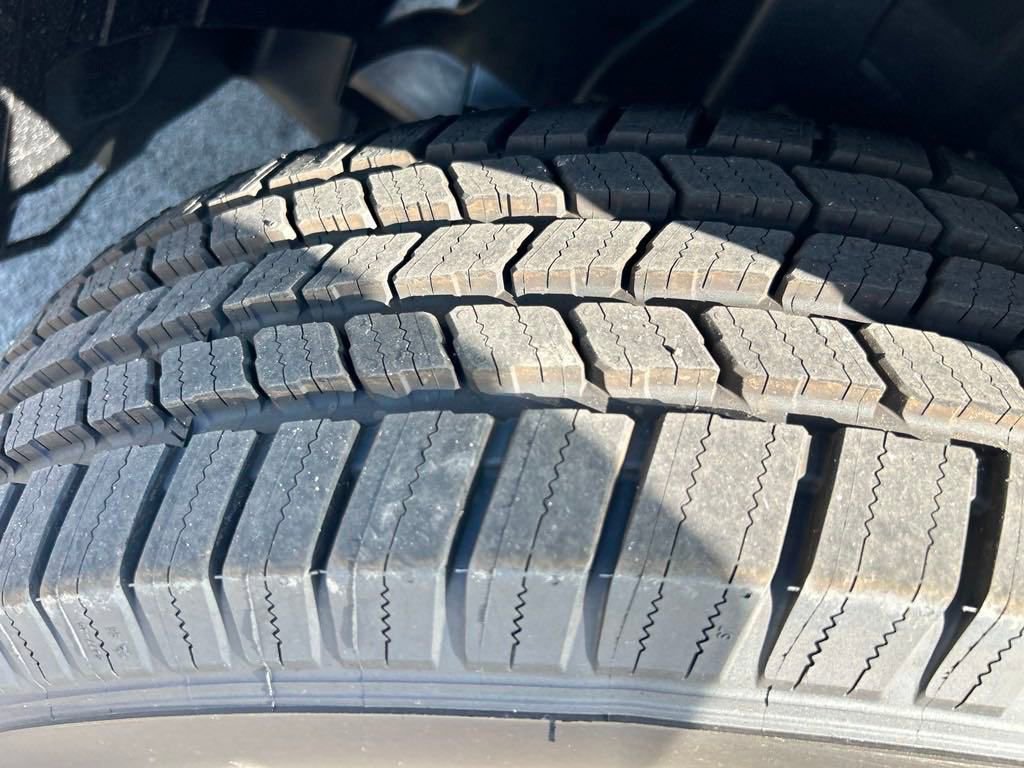 Used 2024 Mercedes-Benz Sprinter 2500 image 27