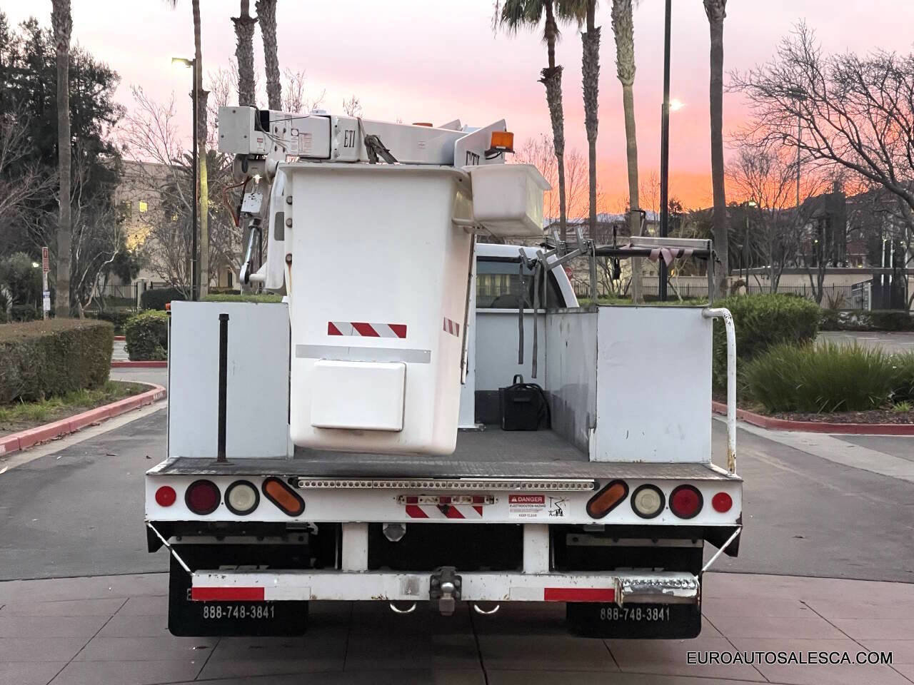 Used 2006 Ford F450 4X2 2dr Regular Cab 140.8 200. image 7