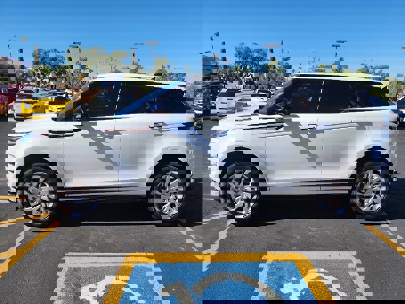 Used 2023 Land Rover Range Rover Evoque R-Dynamic S image 6