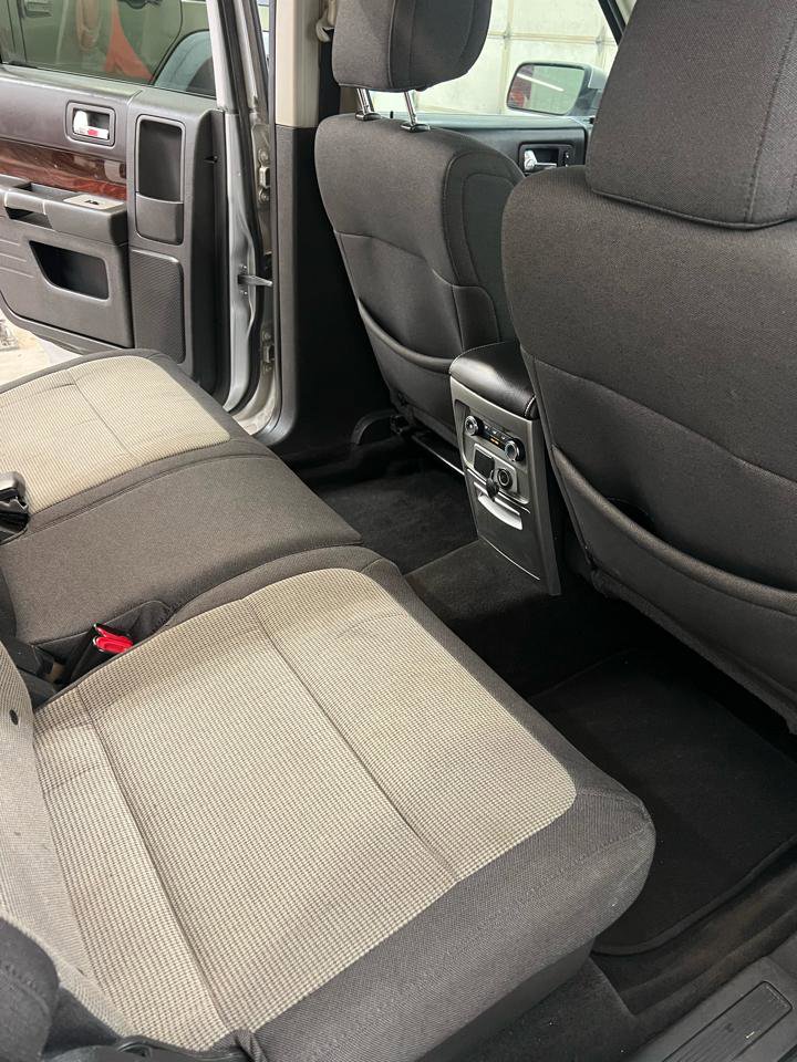 Used 2011 Ford Flex SEL image 36