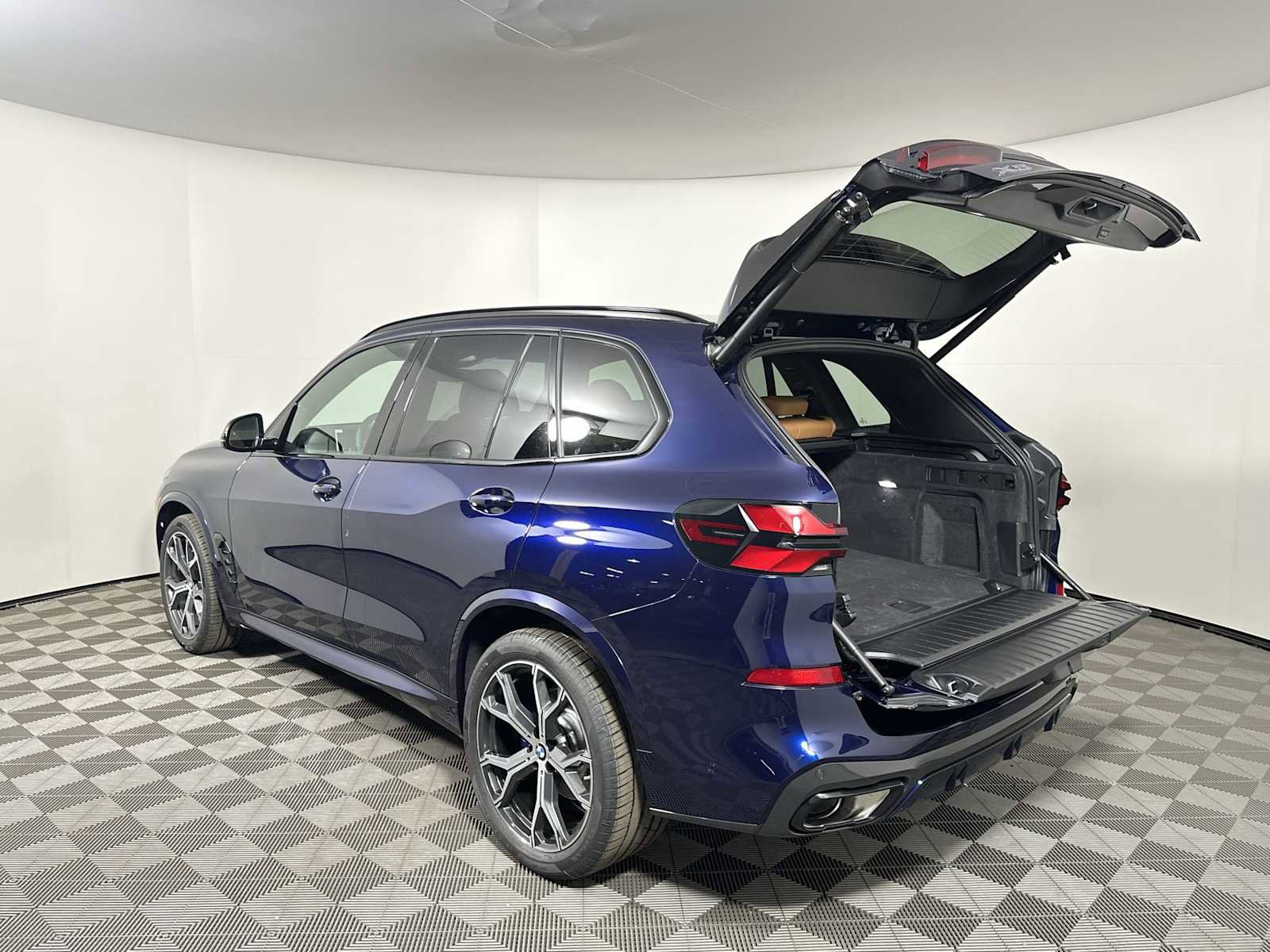 New 2026 BMW X5 xDrive40i w/ M Sport Package image 19