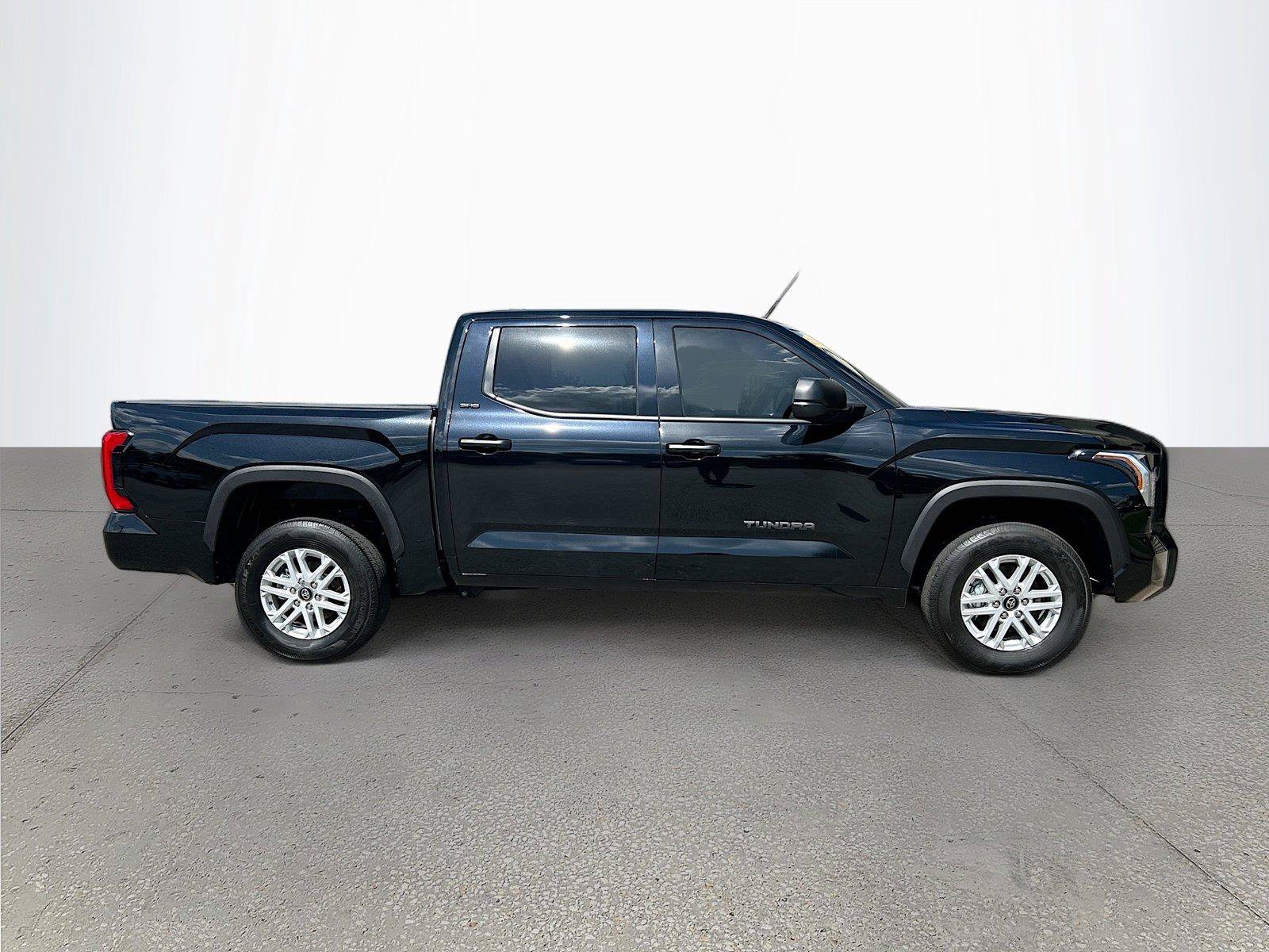 Used 2025 Toyota Tundra SR5 AWD/4WD image 3