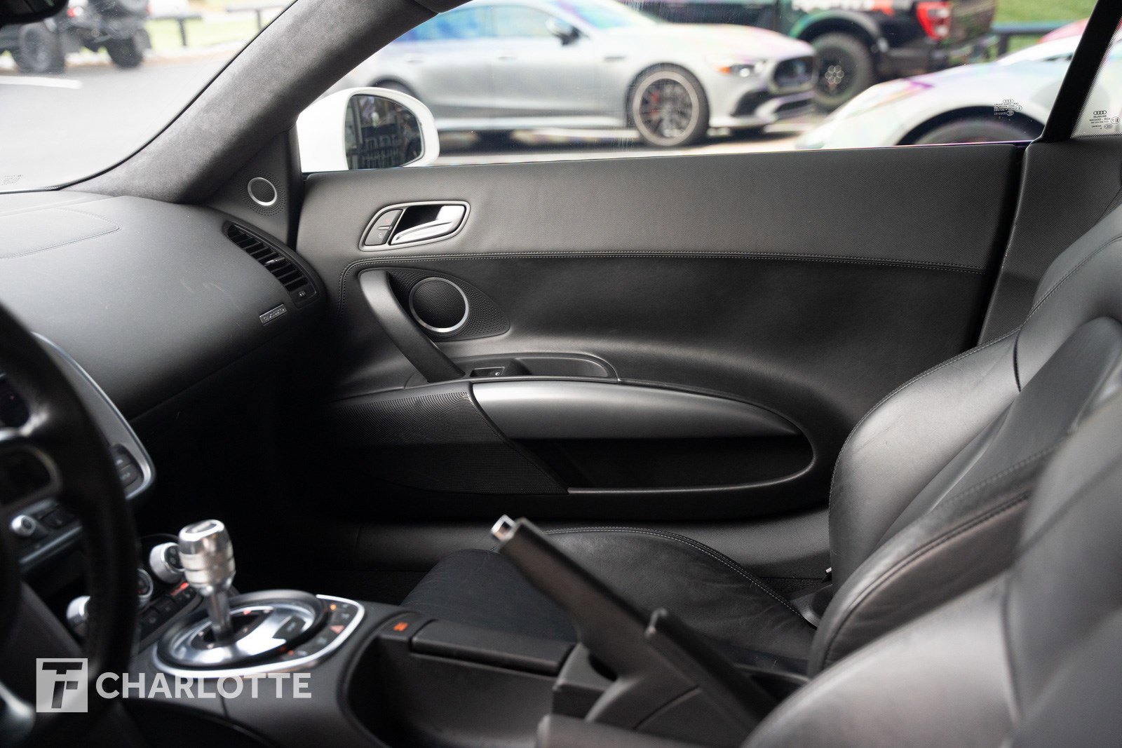 Used 2009 Audi R8 V8 image 6