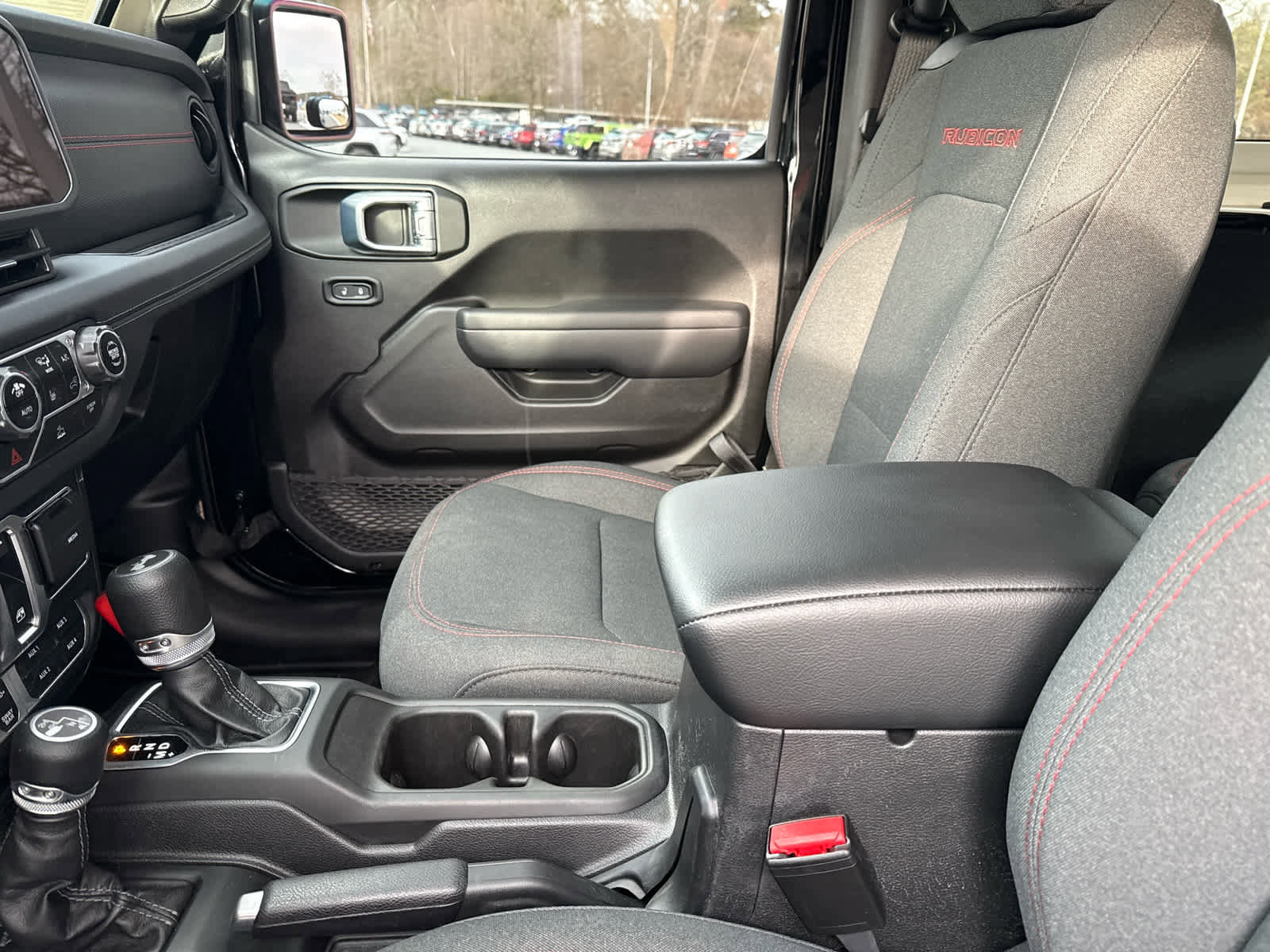 Used 2025 Jeep Wrangler Rubicon w/ Convenience Group image 22