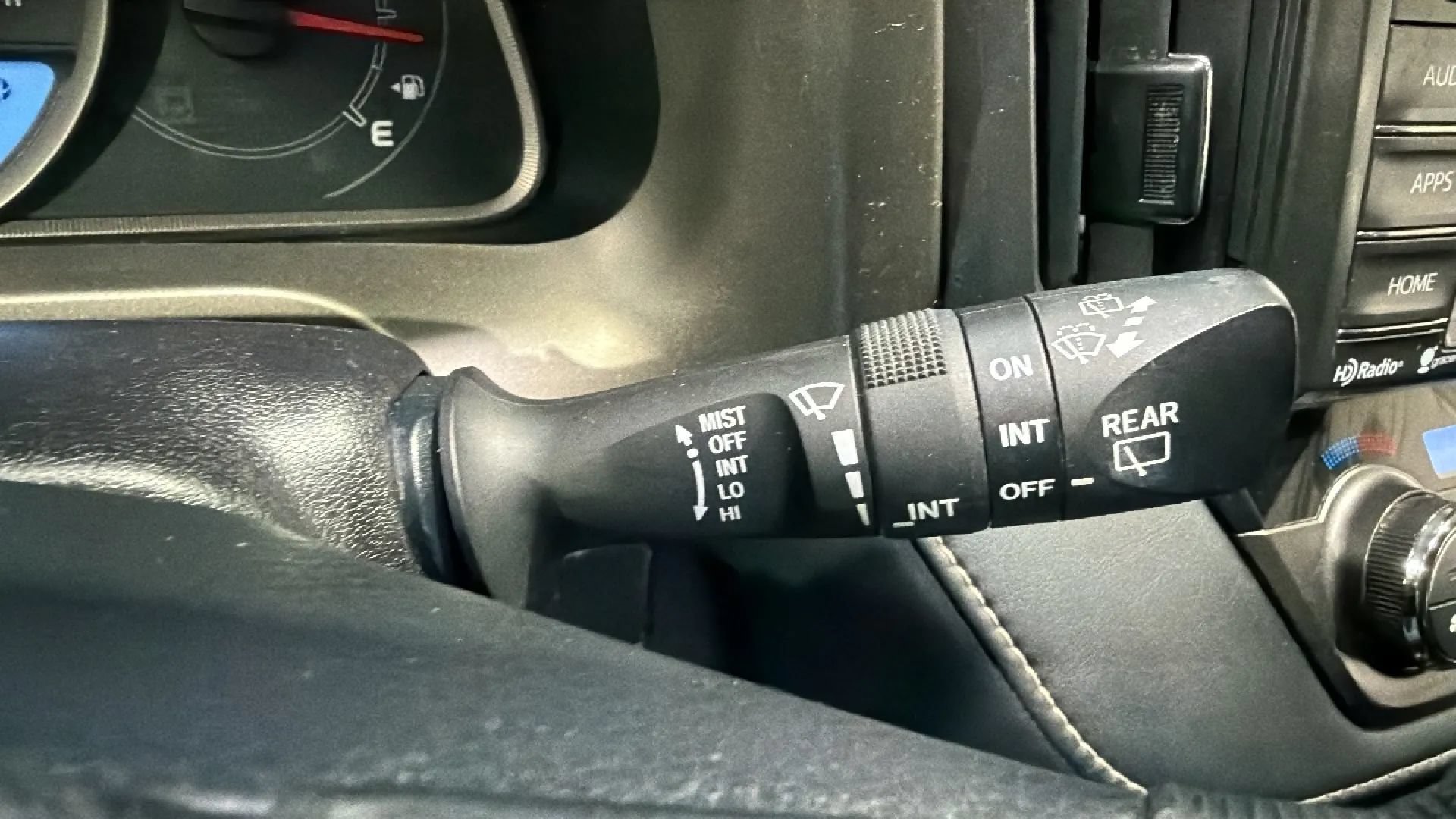 Used 2014 Toyota RAV4 XLE AWD/4WD image 13