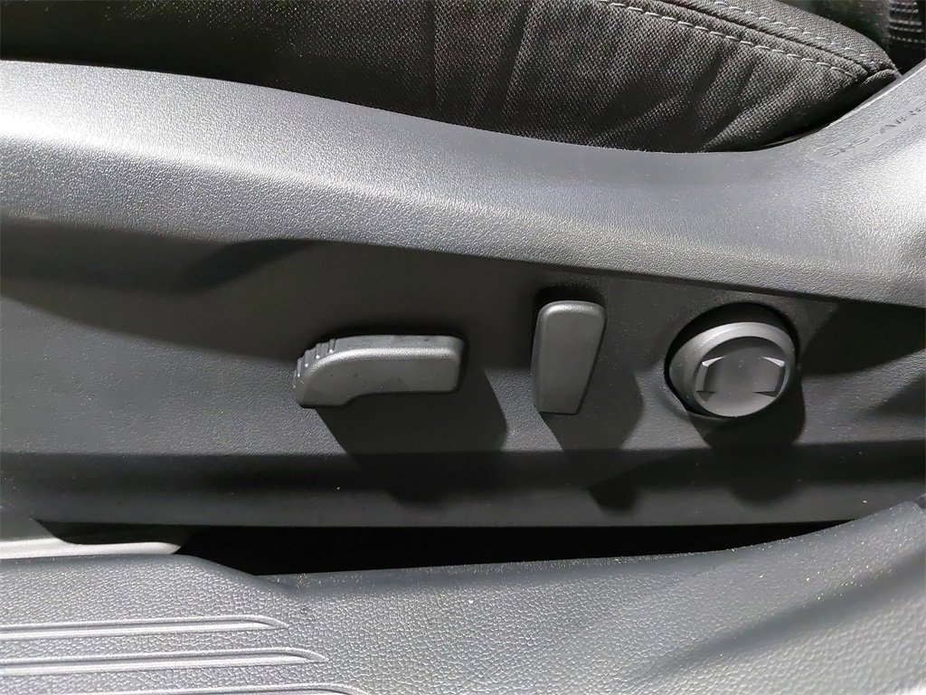 Used 2025 Subaru Outback Premium w/ Popular Package #1A image 30