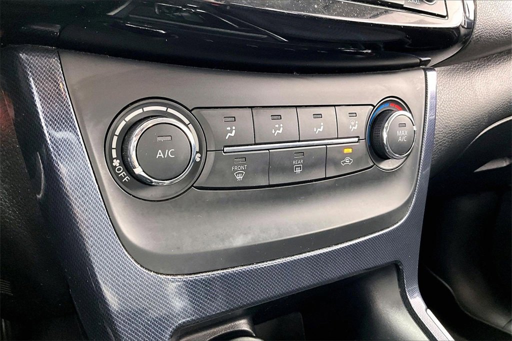 Used 2017 Nissan Sentra SR image 31