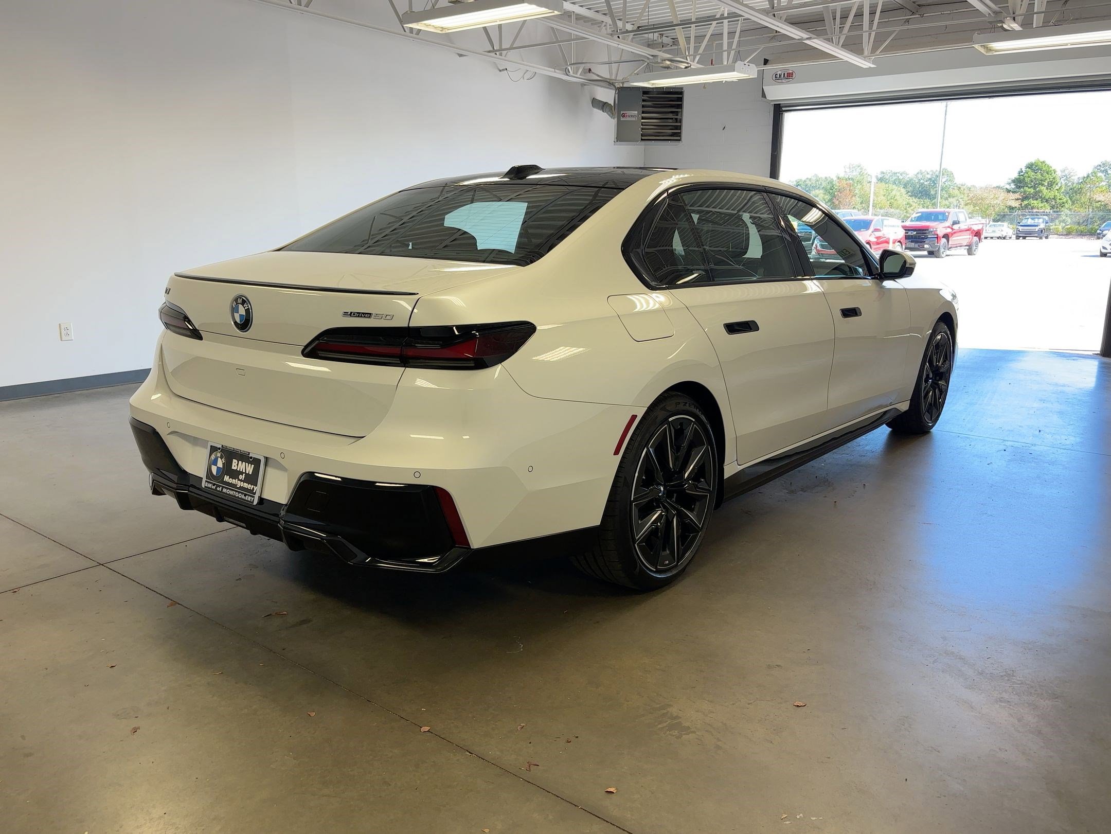 New 2026 BMW i7 eDrive50 w/ M Sport Package image 8