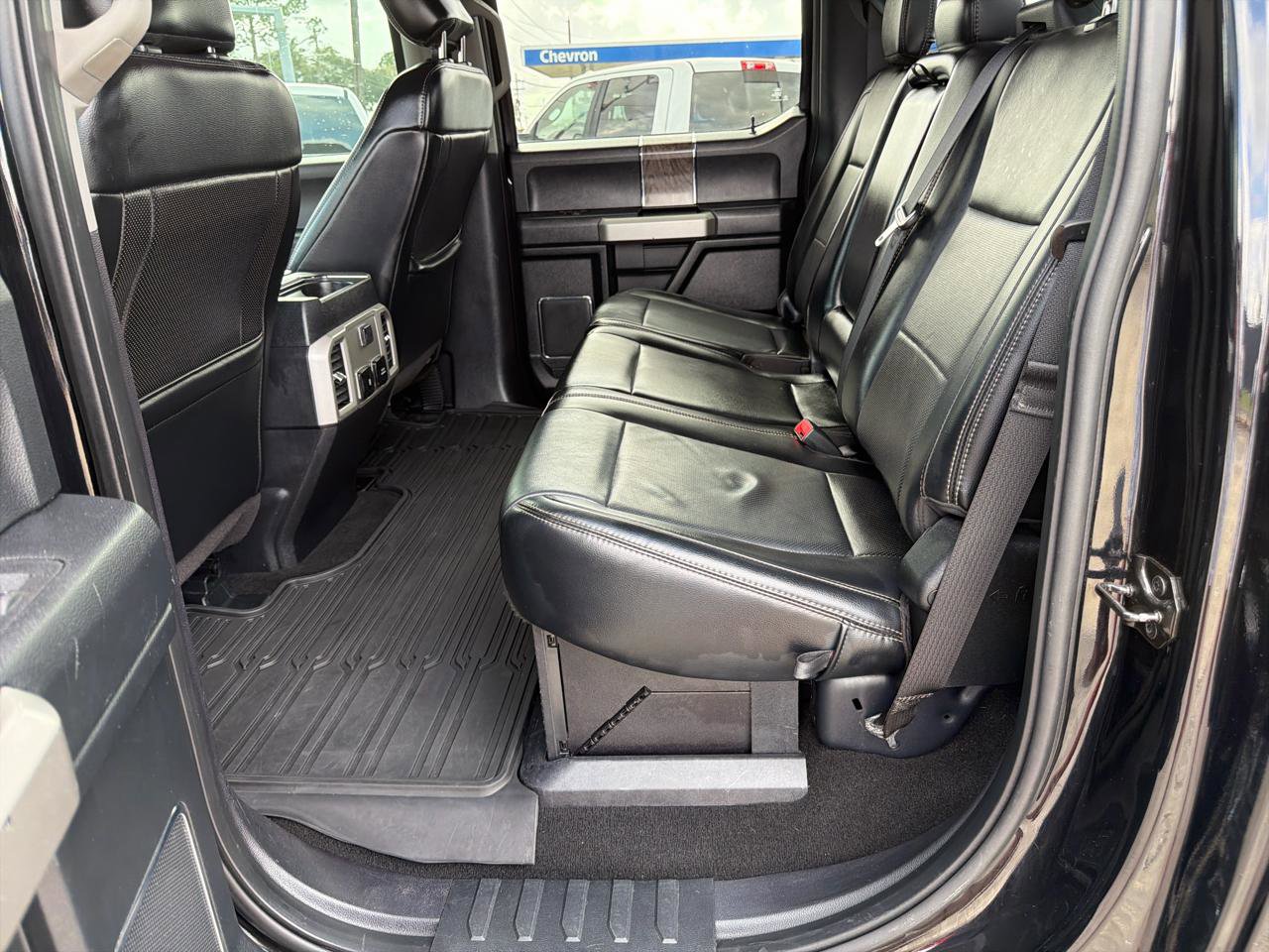 Used 2019 Ford F250 Lariat w/ Lariat Value Package AWD/4WD image 18