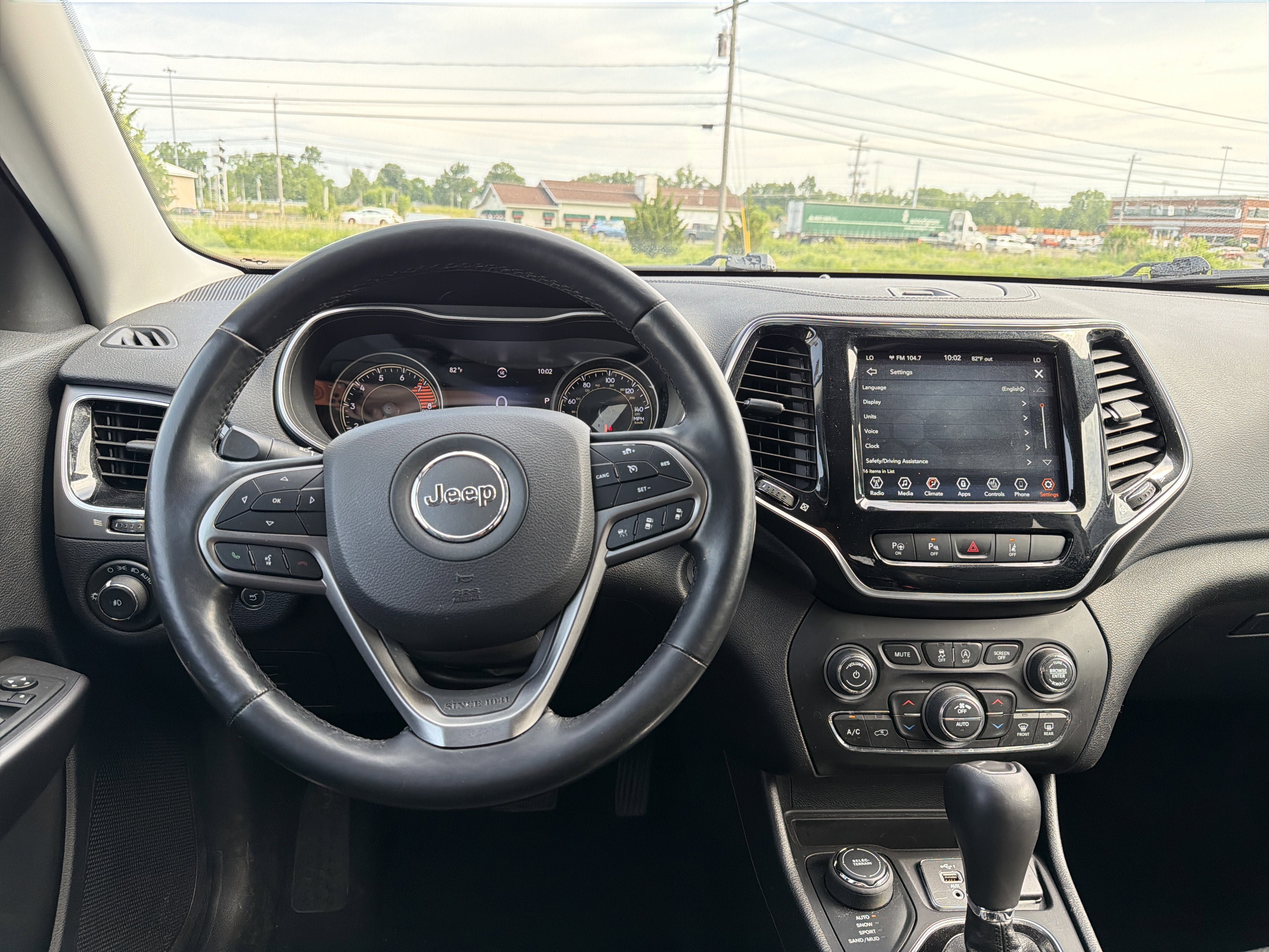 Used 2021 Jeep Cherokee Limited AWD/4WD image 13