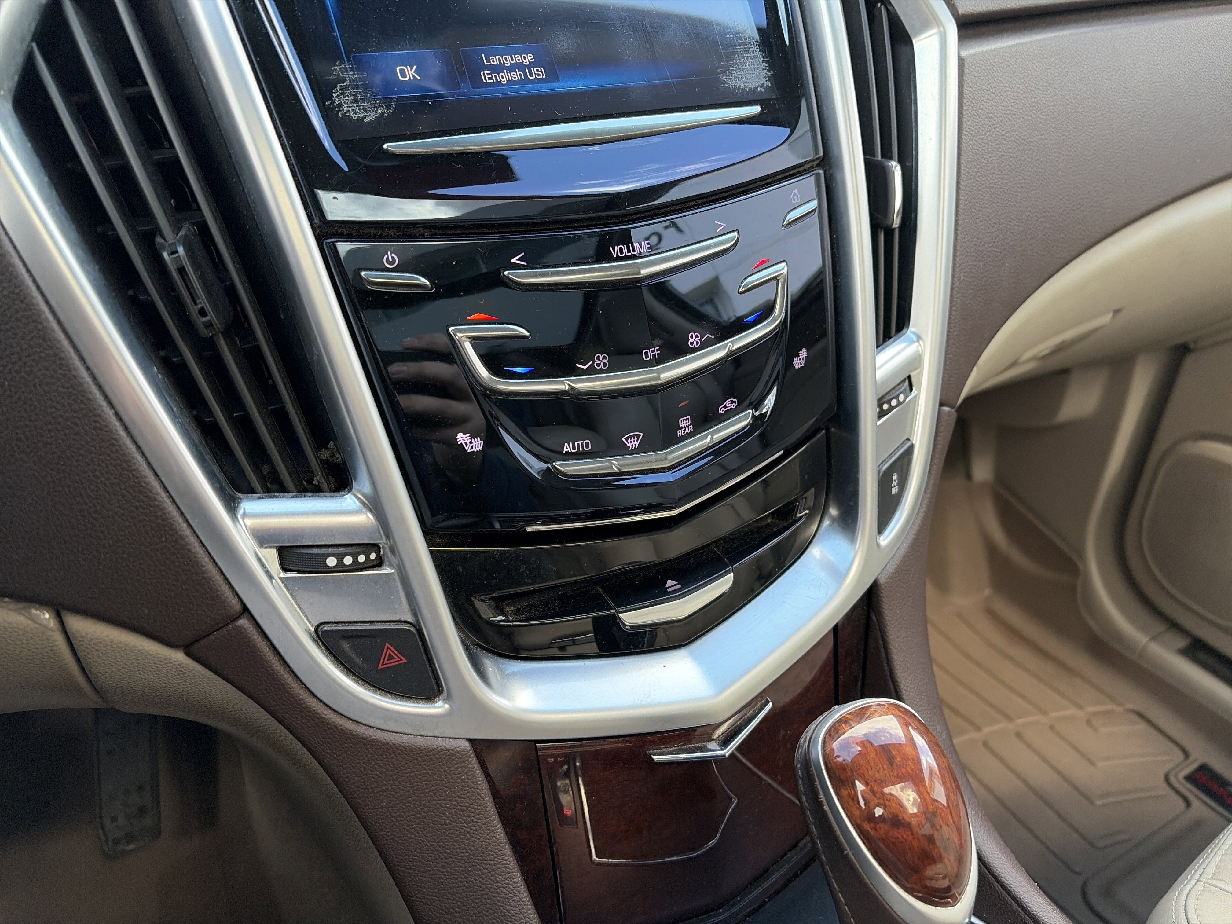 Used 2016 Cadillac SRX Luxury w/ Driver Awareness Package image 37